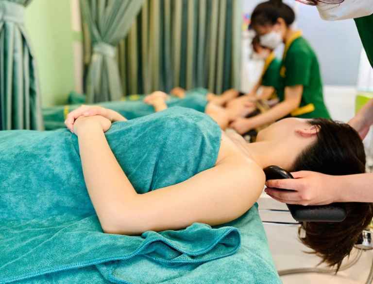 Bỏ túi TOP 14 tiệm gội đầu gần đây cực đã ngứa - bao phê TPHCM goi dau duong sinh tan binh1