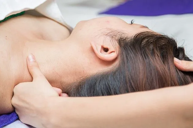 Top 10 Neck & Shoulder Therapy Spas and Massage for Office Workers in District 1 Top 10 neck & shoulder therapy spas and massage venues for office workers in District 1