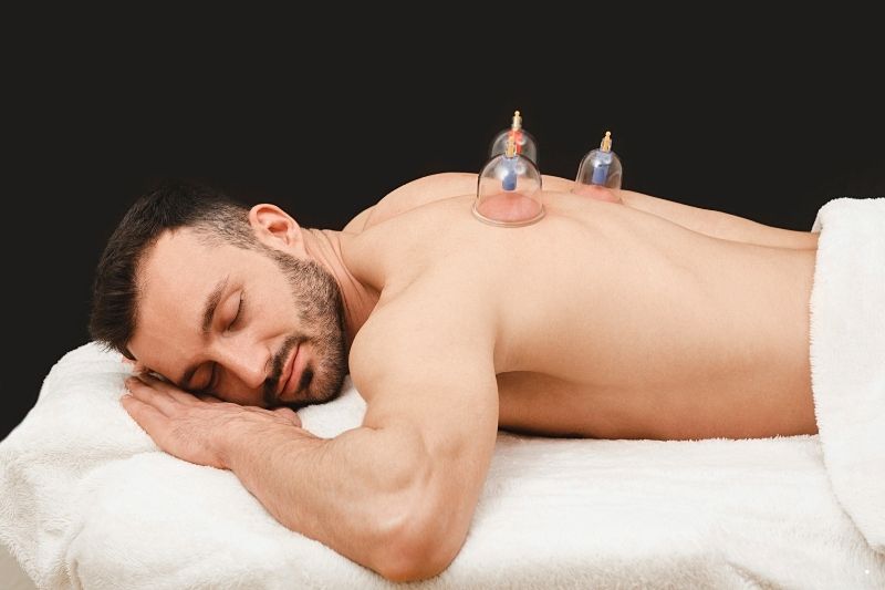 Top 5 Địa Chỉ Cạo Gió Giác Hơi Quận 1 Uy Tín Cho Nam: "Cứu Cánh" Cho Sức Khỏe Phái Mạnh Sài Thành Địa Chỉ Cạo Gió Giác Hơi Quận 1 Uy Tín Cho Nam