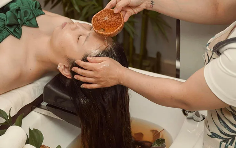 Top 7 Busiest Hair Wash Salons in District 6, Trusted by Regular Guests busy hair wash salon in District 6