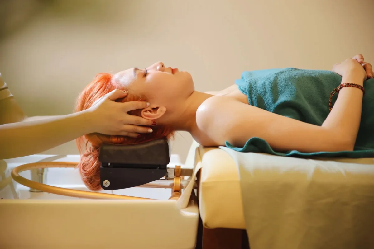 Therapeutic Hair Wash in District 10 – Top Relaxation in Saigon therapeutic hair wash district 10
