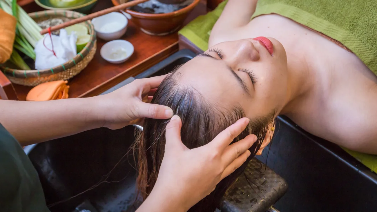 Therapeutic Hair Wash in District 10 – Top Relaxation in Saigon therapeutic hair wash district 10