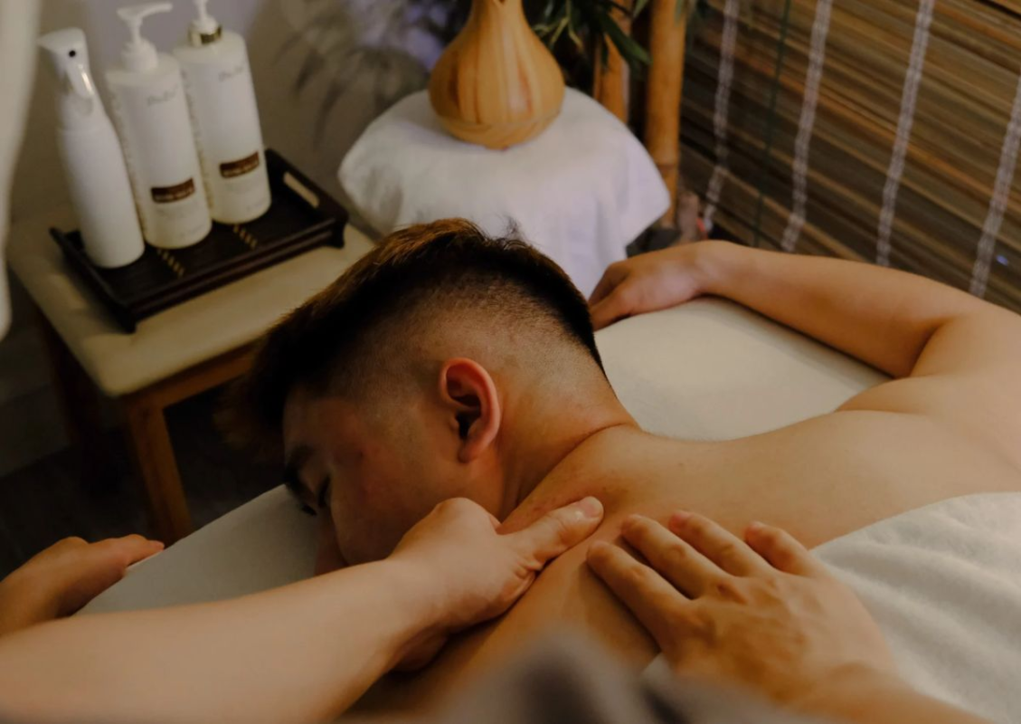 massage trị liệu quận 1